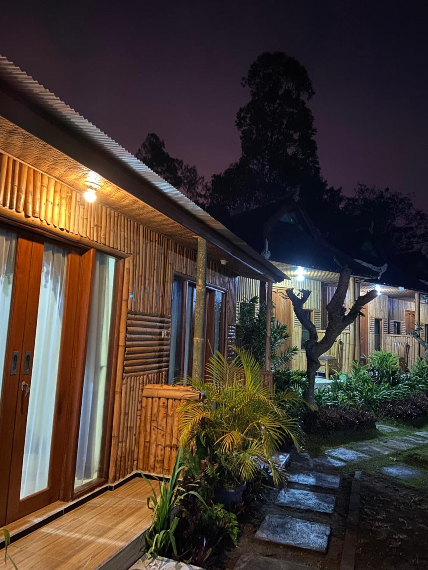 D'Yoga Bamboo House Hotel Kintamani Kültér fotó